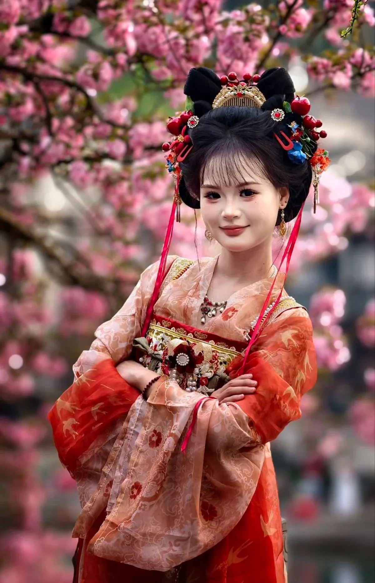 Traditionelle Kleidung Fenghuang Baum